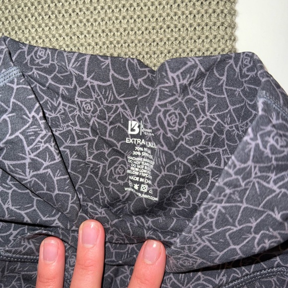 Grey Floral Buffbunny Cross Waist Leggings - Picture 4 of 4